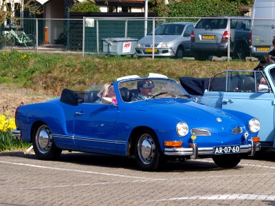 Blue Volkswagen Karmann Ghia Cabriolet, Dutch registration AR-07-60 pic-002