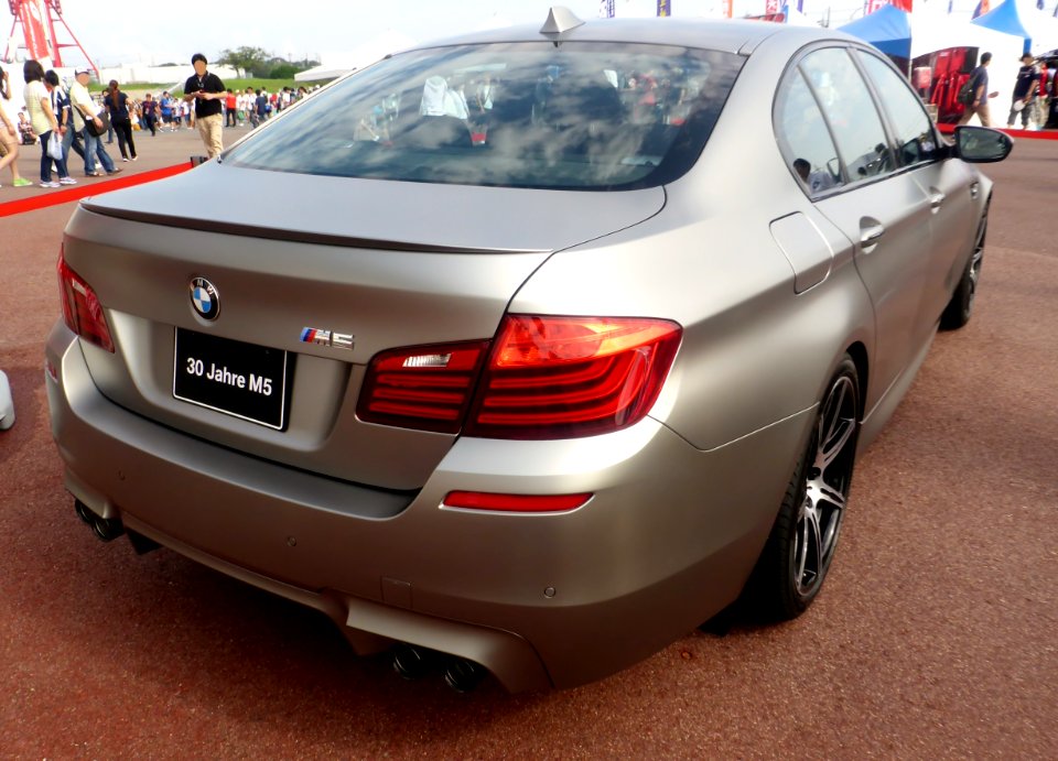 BMW 30 Jahre M5 (F10) rear