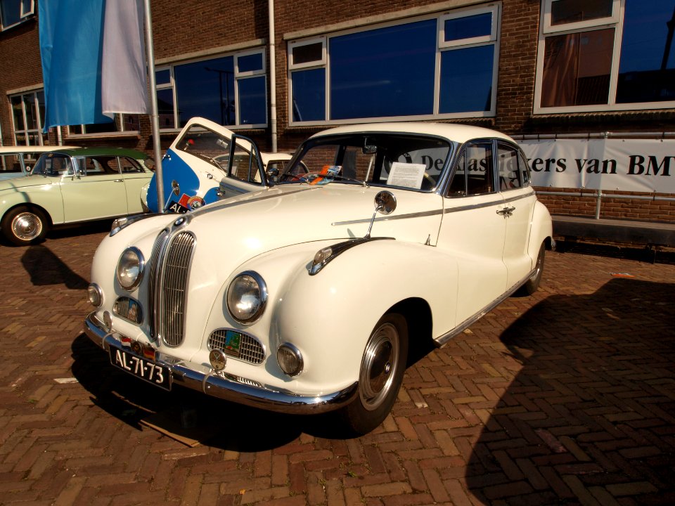 BMW 502 3.2L (1962), Dutch licence registration AL-71-73 pic1