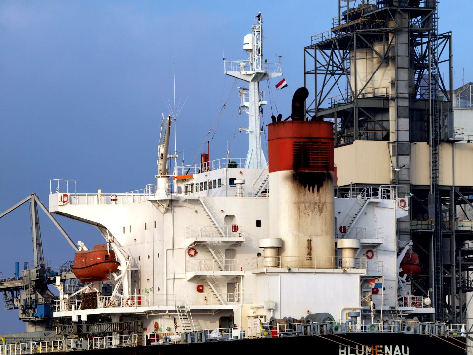 Blumenau - IMO 9207742 - Callsign H3BH pic2