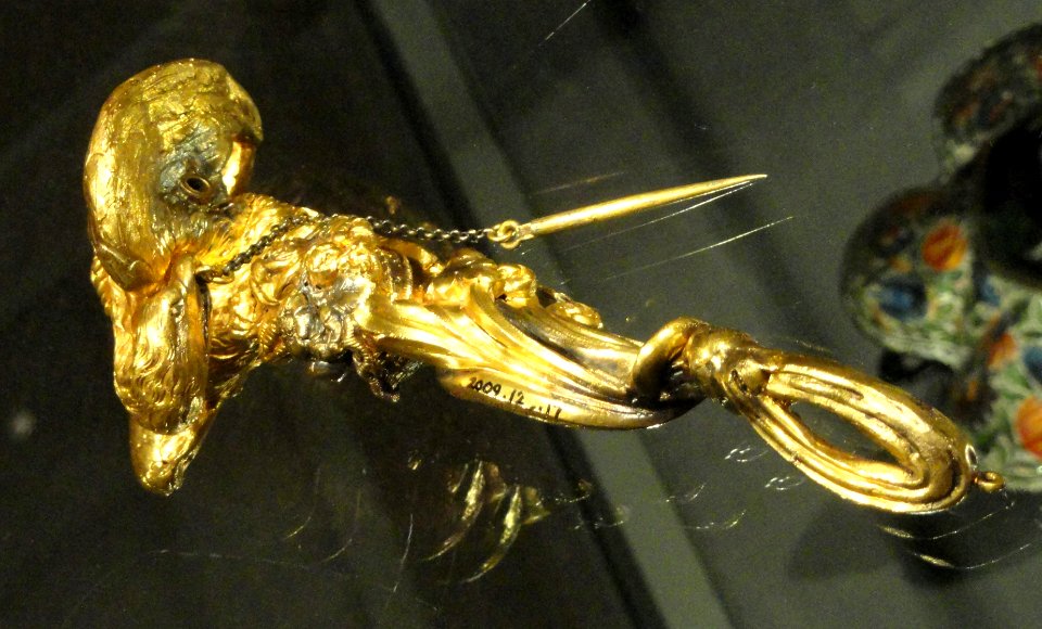 Bouquet holder, Jenner & Knewstrub, London, c. 1862-1888 - Royal Ontario Museum - DSC09499
