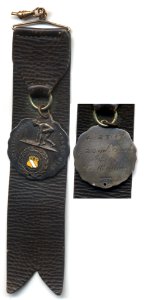 Bo.mcmillin.1917.centre.medal01