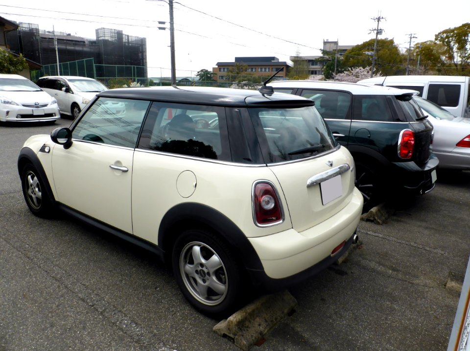 BMW MINI ONE (R56) & MINI COOPER S CROSSOVER (R60) rear