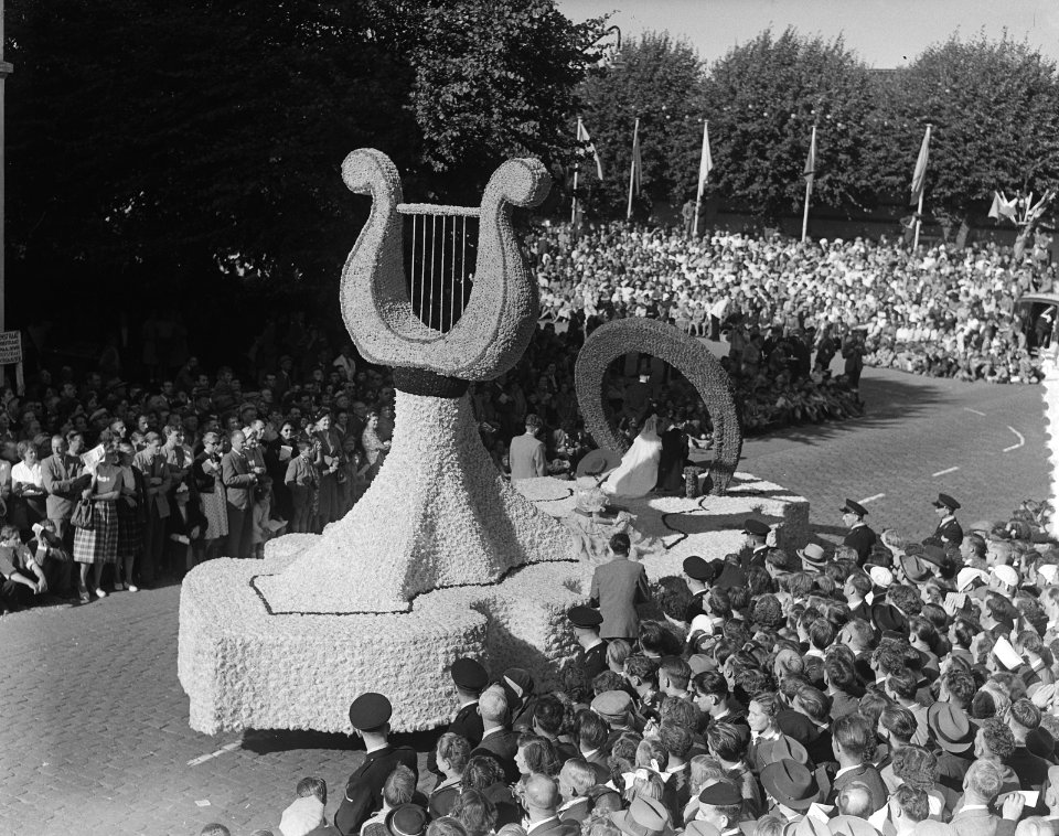 Bloemencorso Zundert versierde wagens, Bestanddeelnr 905-9335