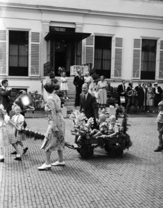 Bloemencorso ter ere van 9e verjaardag van prinses Irene, Bestanddeelnr 902-8938