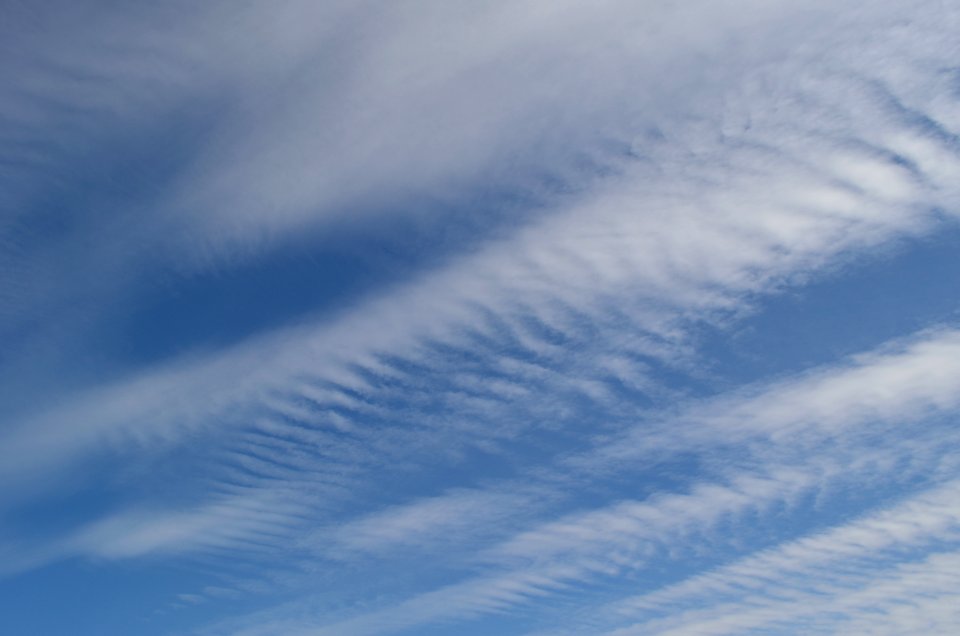 BlueSkyWhiteClouds20