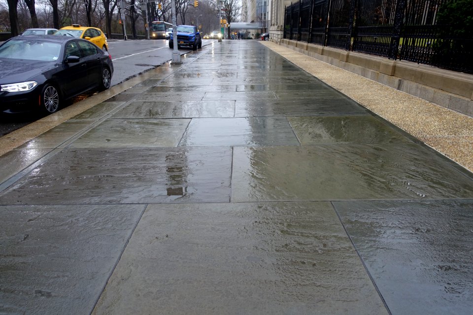 Bluestone sidewalk - Manhattan, New York City - DSC06864