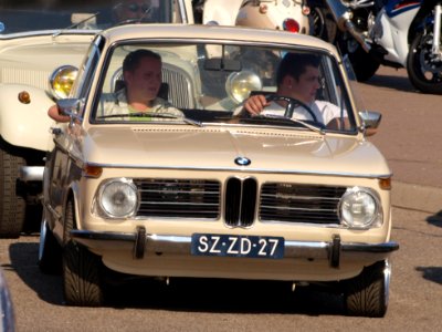 BMW 2002 dutch licence registration SZ-ZD-27 pic2