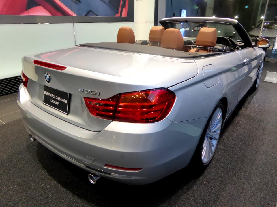 BMW 435i Cabriolet Luxury (F33) rear