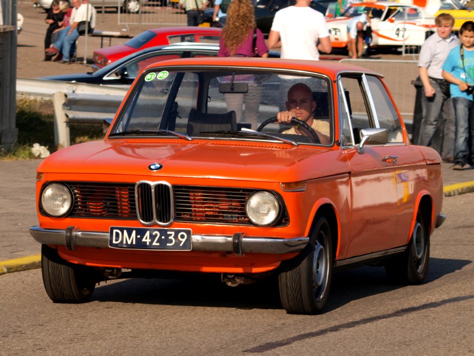 BMW 1600-2 dutch licence registration DM-42-39-