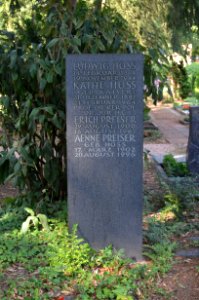 Bockenheim, Neuer Friedhof Grab 1 - 65a Hoss-Preiser