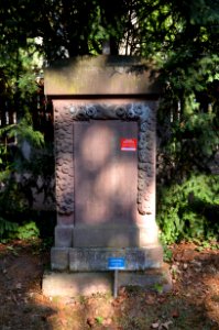 Bockenheim, Neuer Friedhof Grab 3c -13 Hirsch