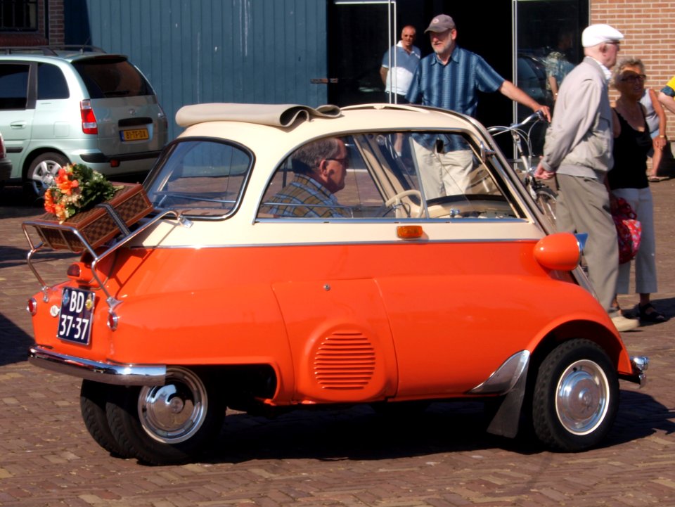 BMW Isetta 300 (1960), Dutch licence registration BD-37-37 pic4