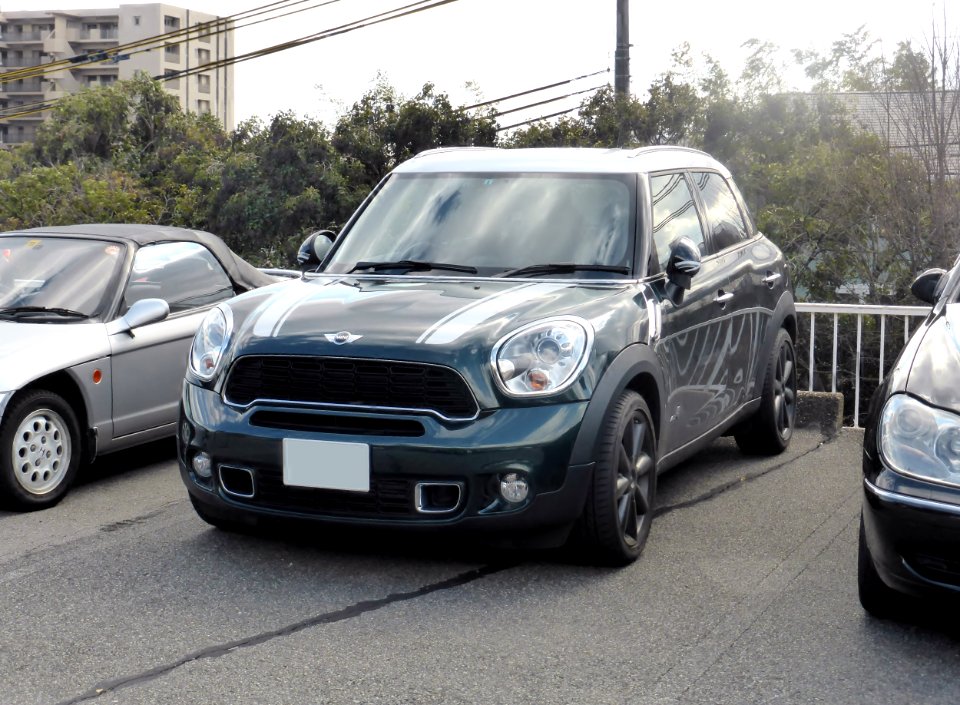 BMW Mini Countryman front