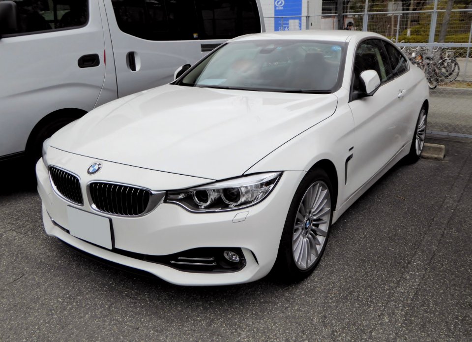 BMW 420i Coupé Luxury (F32) front
