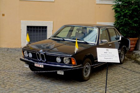 BMW 733 I, 1979, used by Pope John Paul II - Pontifical Palace - Castel Gandolfo - DSC04248