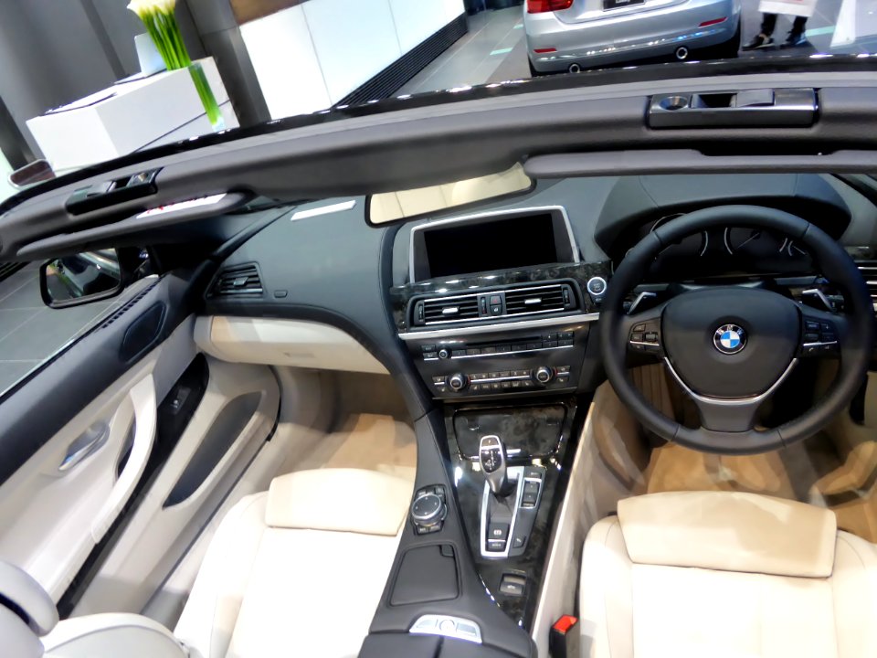 BMW 640i Cabriolet (F12) interior