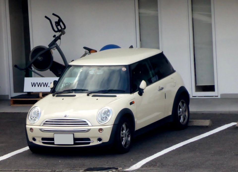 BMW MINI (R50) front