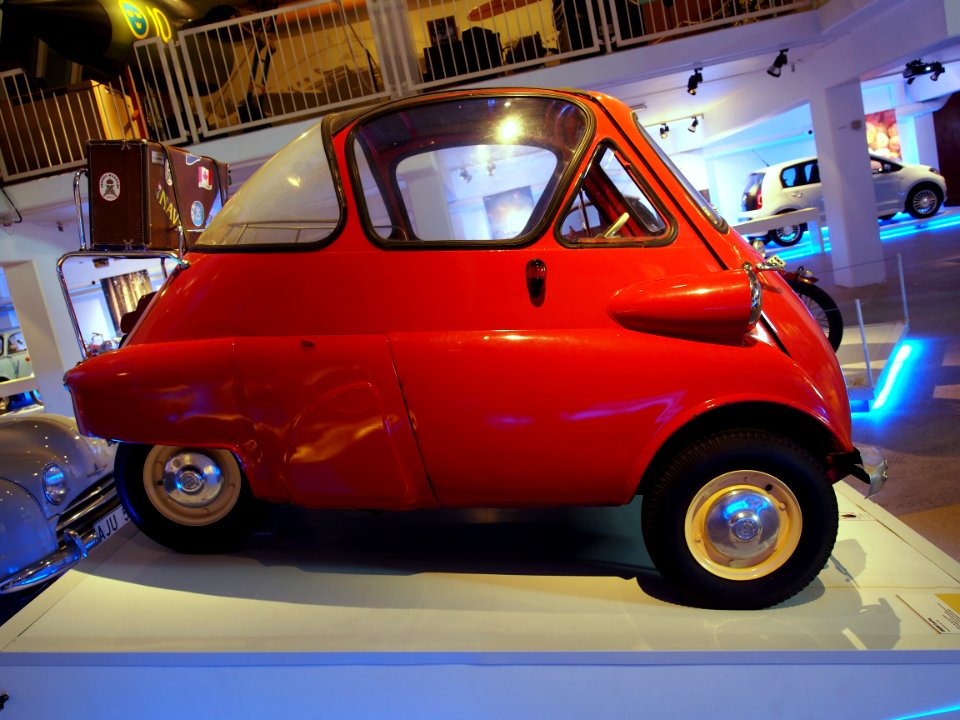 BMW Isetta at the Teknikens och Sjöfartens hus, Science and Maritime House pic1