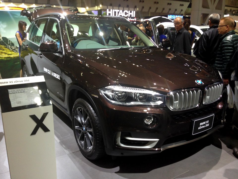 BMW X5 xDrive 35d front - Tokyo Motor Show 2013