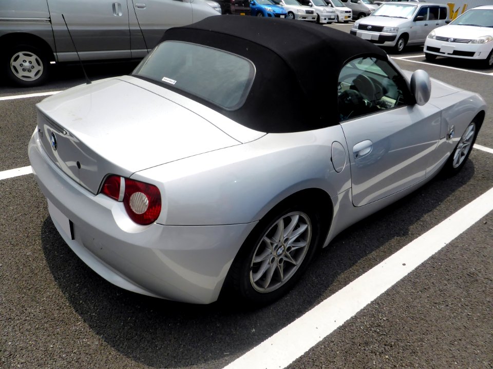 BMW Z4 Roadster 2.2i (E85) rear