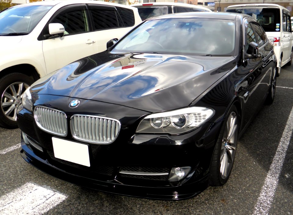 BMW ActiveHybrid 5 (F10) front