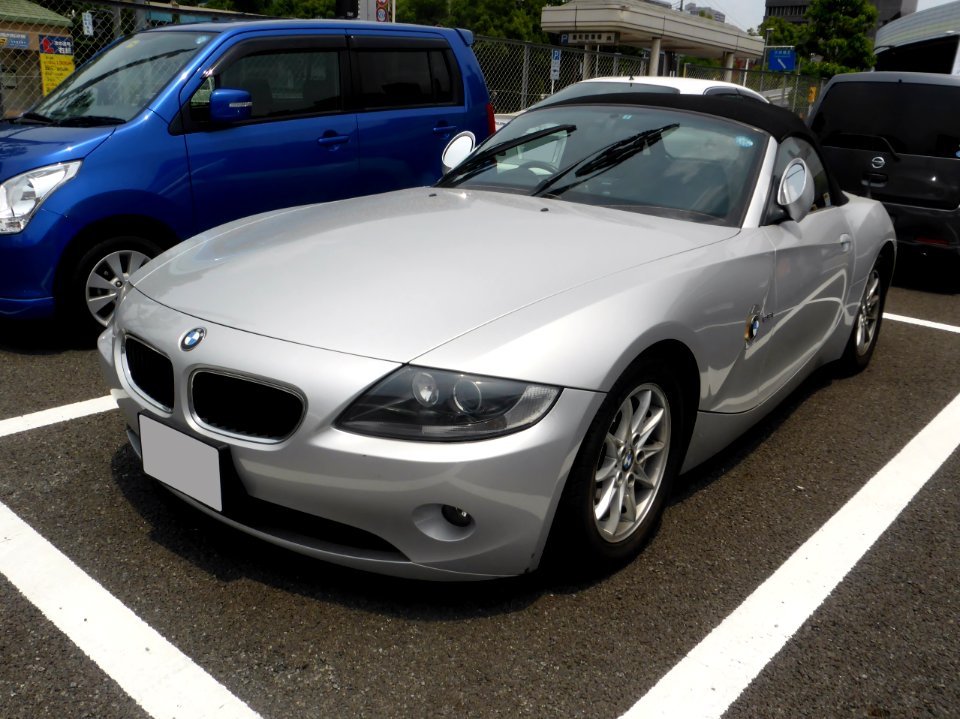 BMW Z4 Roadster 2.2i (E85) front