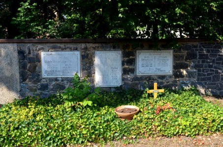 Bockenheim, Neuer Friedhof Grab 1a - 4-6 Dörnemann-Hahn-Krause