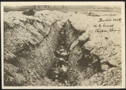 Boches ready to be buried, Bestanddeelnr 158-1744