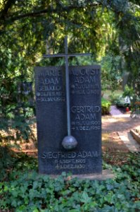 Bockenheim, Neuer Friedhof Grab 5 - 14 Adam