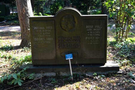 Bockenheim, Neuer Friedhof Grab 11 - 705-707 Hill