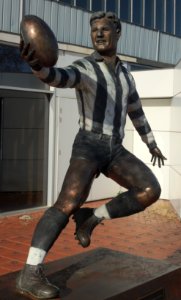 Bob Rose Statue 20180726-014