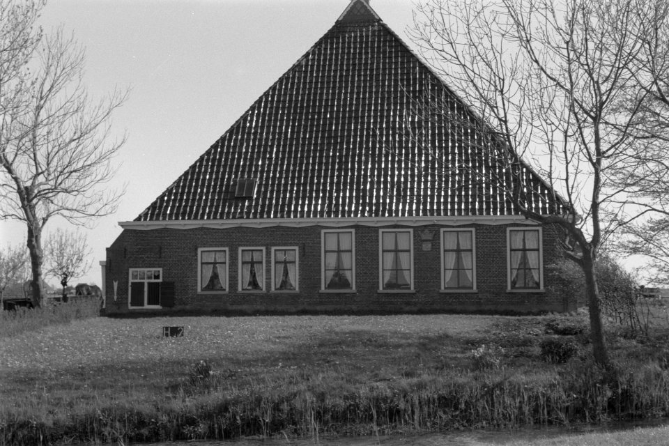 Boerderij bij Hindeloopen (ruilverkaveling Stavoren-Noordermeerpolder), Bestanddeelnr 170-2779