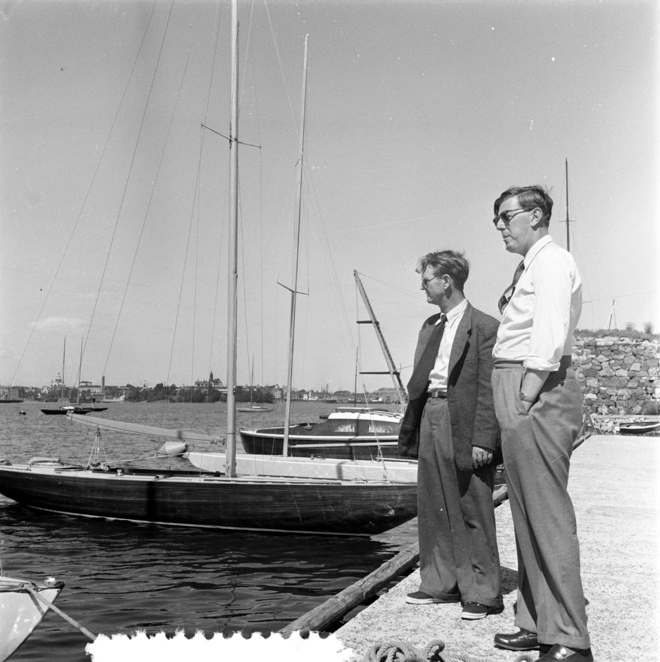 Bob Maas en Mr. Stuttenheim in jachthaven, Bestanddeelnr 905-2185