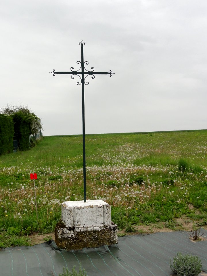 Bouconville-Vauclair (Aisne) croix de chemin à l'est du bourg