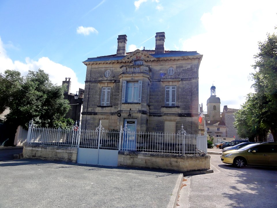 Bourg (Gironde) mairie