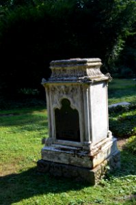 Bockenheim, Neuer Friedhof Grab 7 Rh 8 - 1-3 Ihlefeld