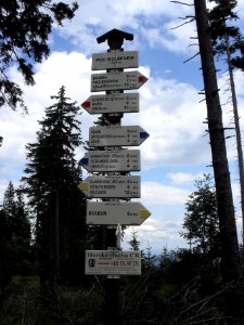Boubín - navigace na kopci s rozhlednou