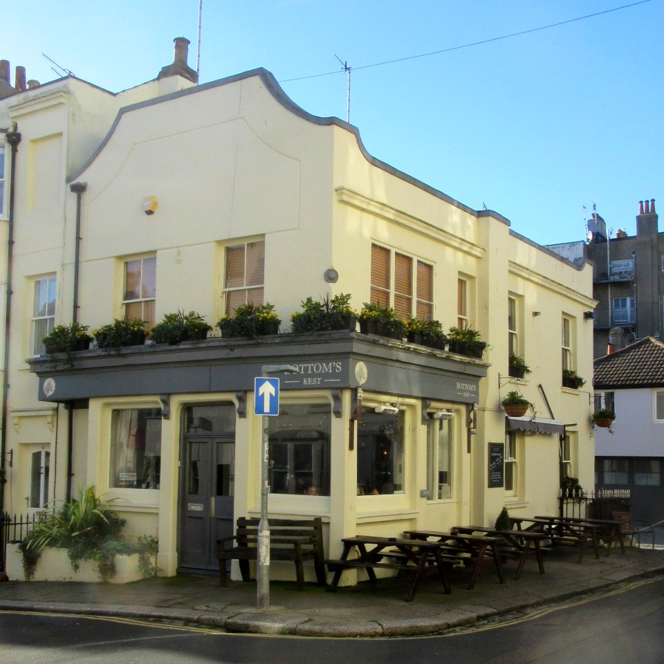 Bottom's Rest pub, 16 Lower Market Street, Hove (January 2017)