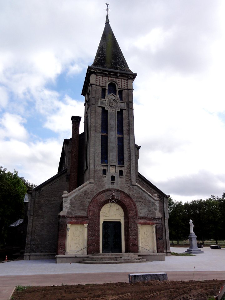 Boussois(Nord, Fr) église, façade
