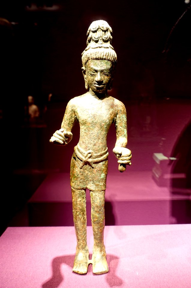 Bodhisattva Maitreya or Avalokiteshvara, Northeaster Thailand, Khorat plateau, Prasat Hin, Khao Plai Bat II, 600s AD, copper alloy, silver inlay - Arthur M. Sackler Gallery - DSC05168