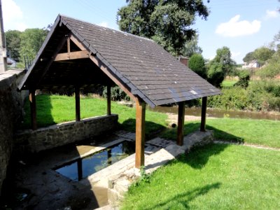 Bousignies-sur-Roc (Nord, Fr) lavoir
