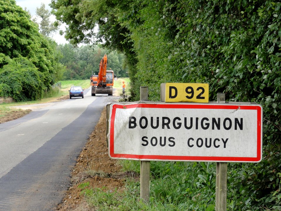 Bourguignon-sous-Coucy (Aisne) city limit sign