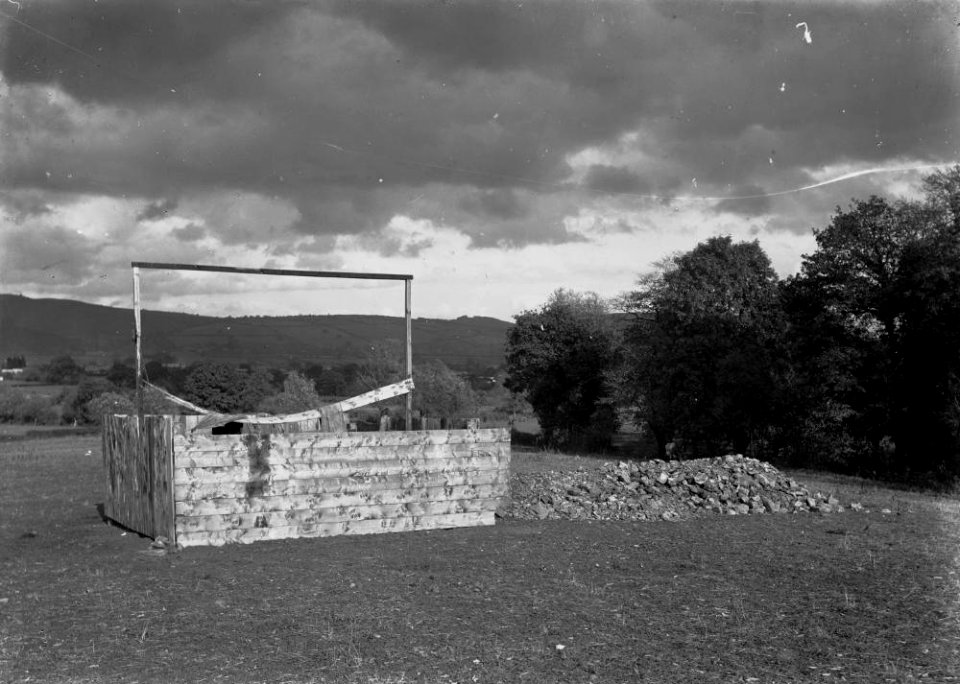 Boards surrounding a well, Radnorshire (1293853)