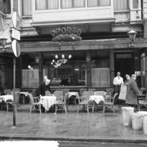 Bodega Oporto , restaurant gaat verdwijnen aan Damrak te Amsterdam, Bestanddeelnr 914-9249