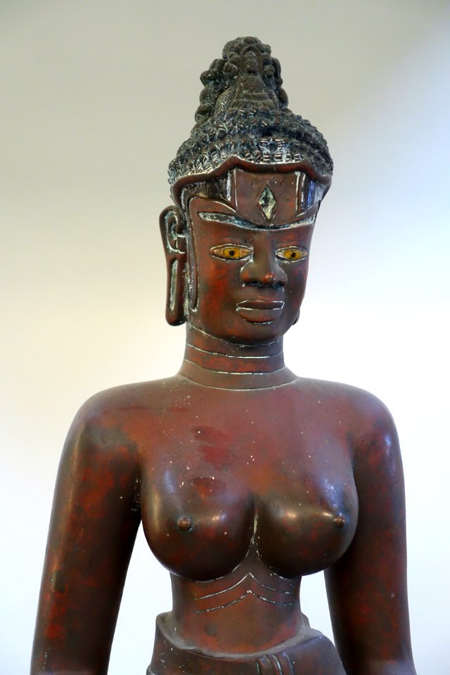 Boddhisattva Tara, view 2, Dong Duong, late 9 to early 10th century, Quang Nam, bronze - Museum of Cham Sculpture - Danang, Vietnam - DSC01738