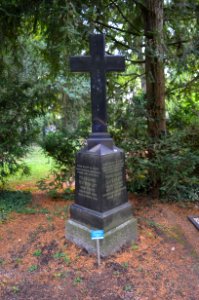 Bockenheim, Neuer Friedhof Grab 9 - 81-82 Gutberlet