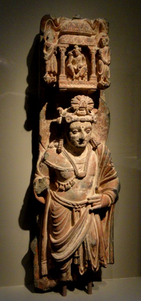 Bodhisattva Maitreya, Gandhara, 2nd-3rd century AD, schist with pigment and gold - Arthur M. Sackler Gallery - DSC06052
