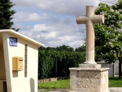 Bourg (Gironde) La Croix