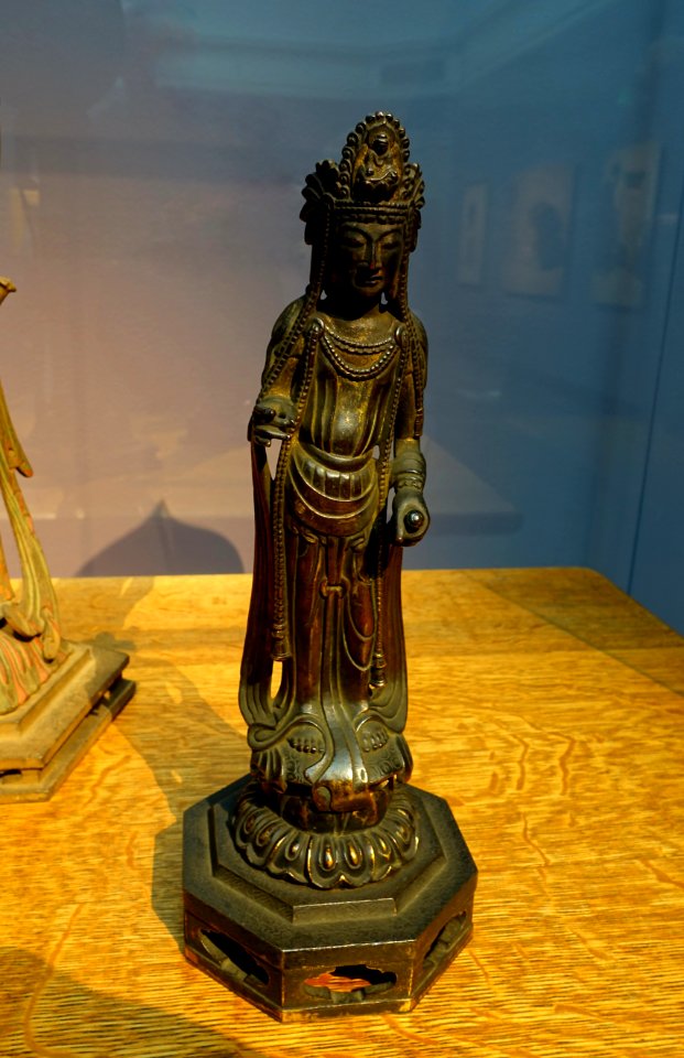 Bodhisattva Kannon, Japan, Nara period, late 700s AD, bronze - Freer Gallery of Art - DSC04836
